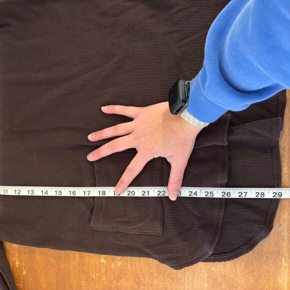 Chico's Zenergy size 6 Chocolate Brow Funnel Neck Ribbed Long Sleeve Top - Picture 7 of 8